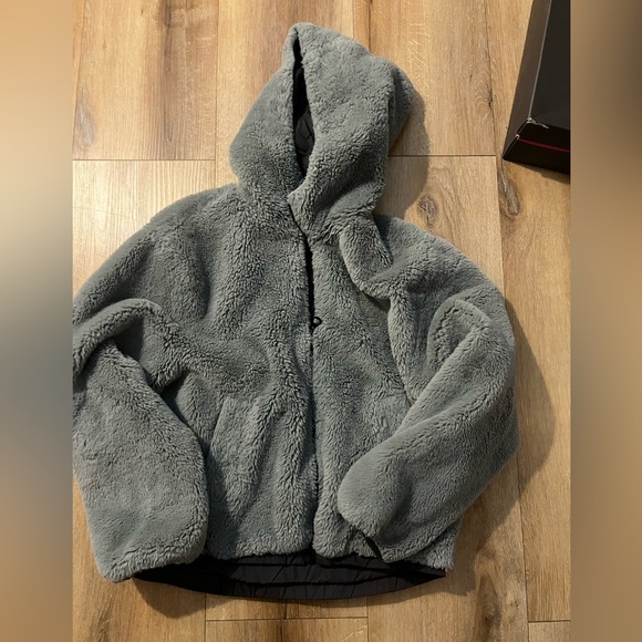 Zara fur jacket - Picture 1 of 2